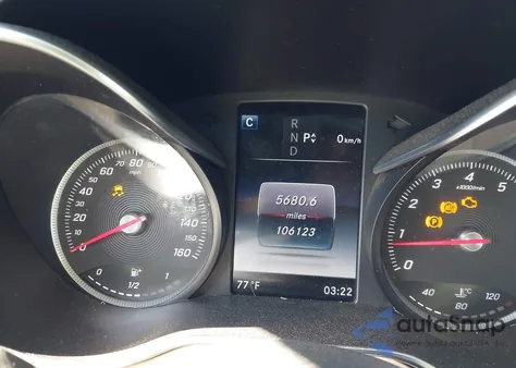 2016 Mercedes-Benz C 300 z USA, uszkodzony, nr VIN WDDWF4JBXGR137815